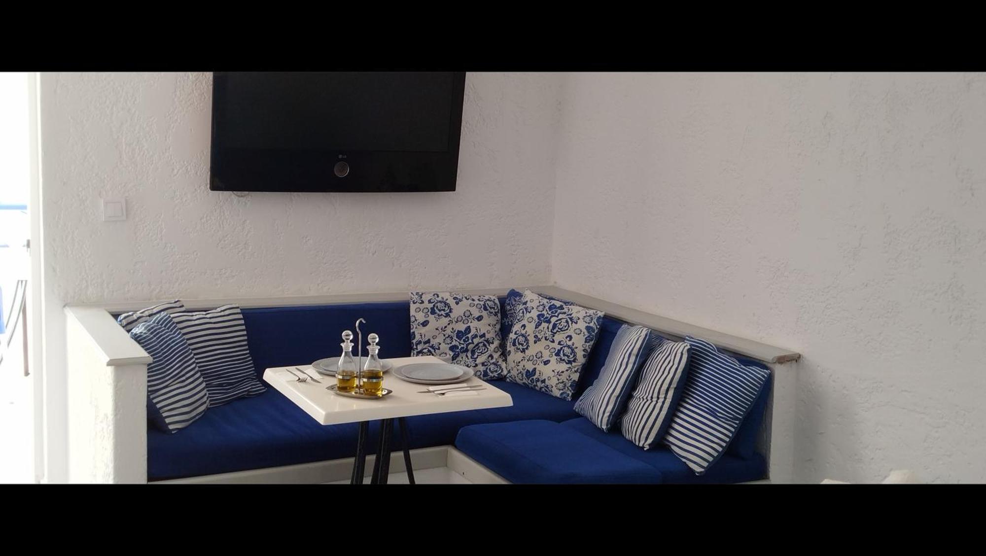 Christiana Hotel Apartments Генади Стая снимка